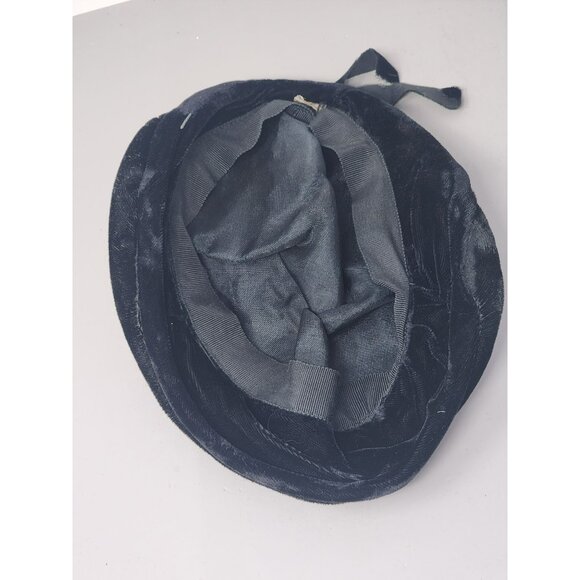 7 Vintage Womens Assorted‎ Hats Marie Smith\Merrimac\Fisk - Picture 7 of 16